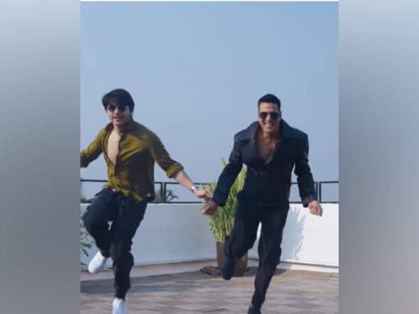 Akshay Kumar, Veer Pahariya (Photo/instagram/@primevideoin)