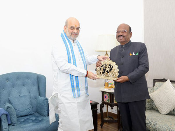 West Bengal Governor C.V. Ananda Bose meets Union Home Minister Amit Shah(Photo X/@HMOIndia)