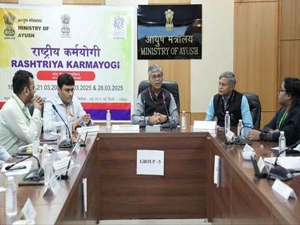 Ministry of Ayush inaugurated first batch of Rashtriya Karmayogi Jan Seva Programme (Photo/PIB)