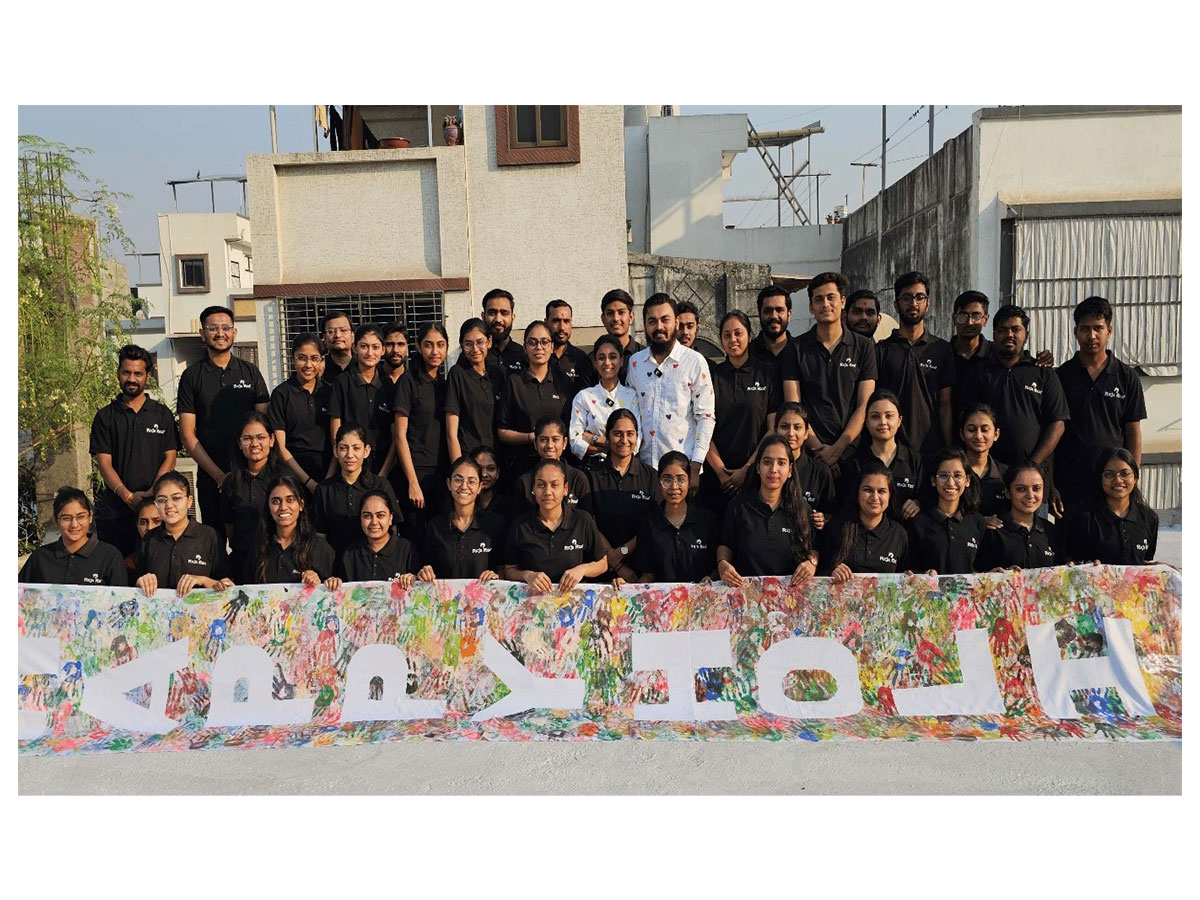 Rajarani Coaching Nears 3 Million Followers – Announces India’s Biggest Giveaway!