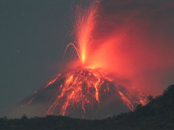 Mount Lewotobi Laki Laki (Photo/Reuters)