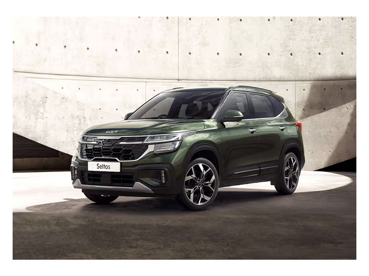 This Loan Fest, Bajaj Finance is turning your car ownership dreams into reality with exciting cashback offers on new car loans – making your journey even more rewarding.