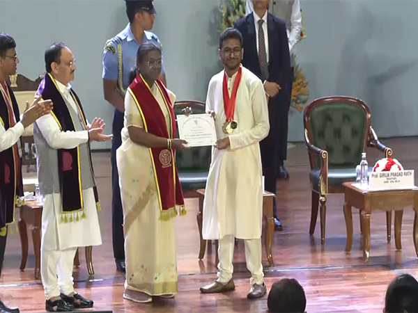 President Droupadi Murmu attending the 49th convocation ceremony of AIIMS, Delhi (Photo/ANI)