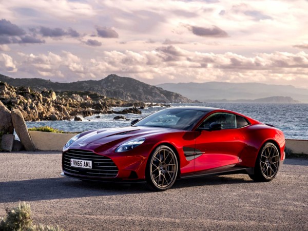 Aston Martin Vanquish (Photo: Aston Martin)