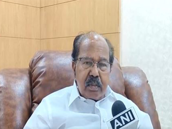 Congress leader M Veerappa Moily (Photo/ANI)