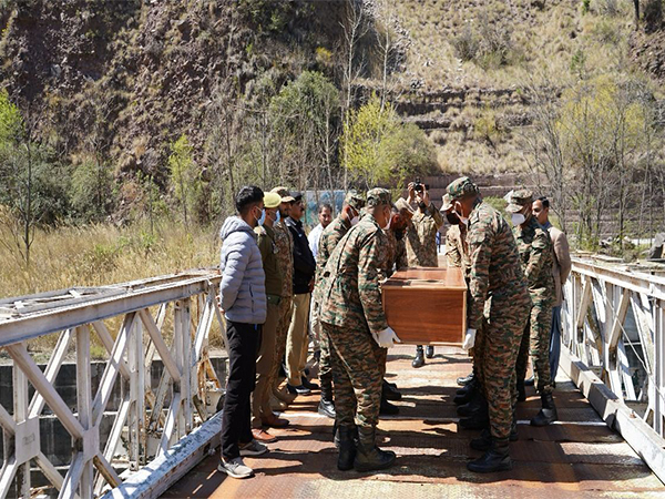 Army facilitates return of youths' mortal remains from PoJK. (Photo/Army)