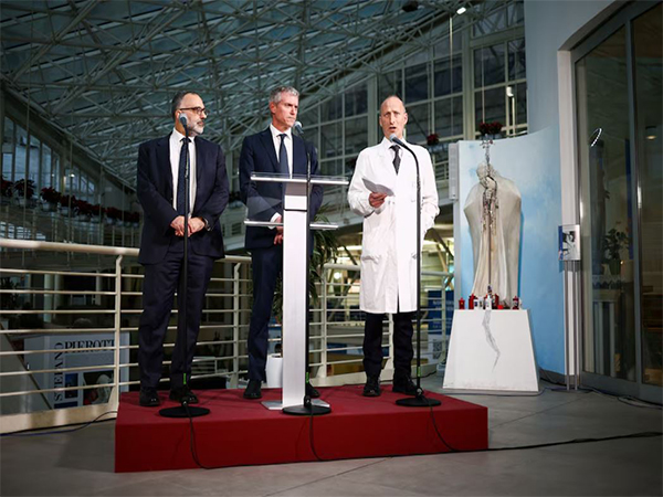 Vatican spokesperson Matteo Bruni, Chief surgeon at 