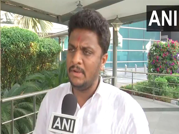  Congress MP Shreyas M Patel (Photo/ANI)