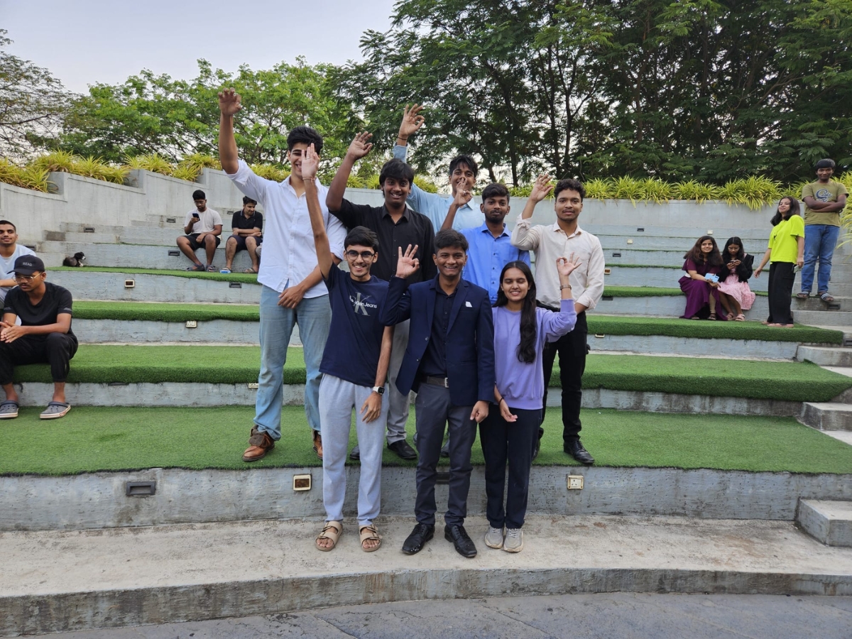 Universal Ai's University's winning team of ' Global Online Hackathon' in AI / ML organized by Live AI and sponsored by Google hosted at Harvard and Duke. 