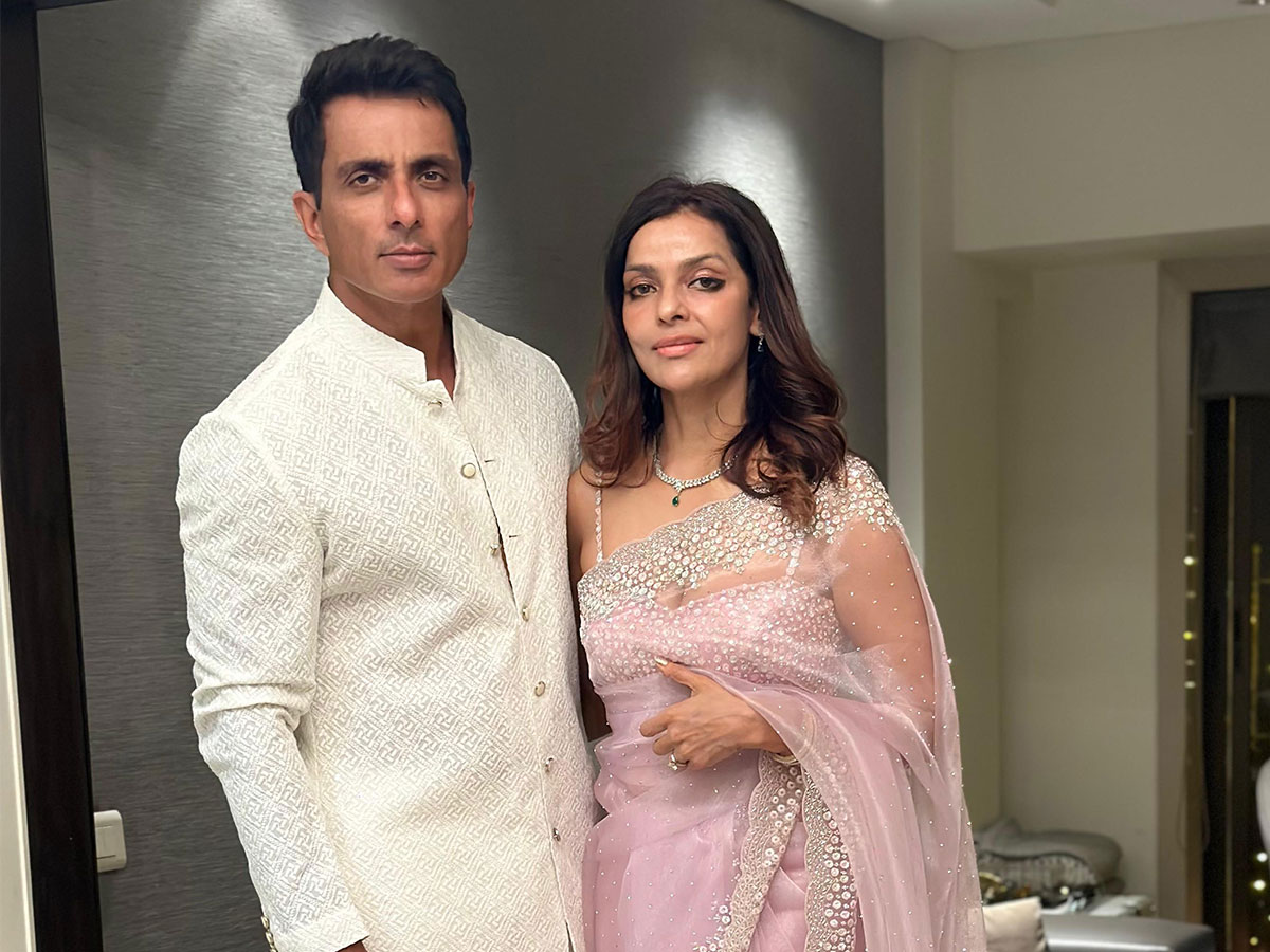 Actor Sonu Sood and his wife Sonali (Image source: Instagram)