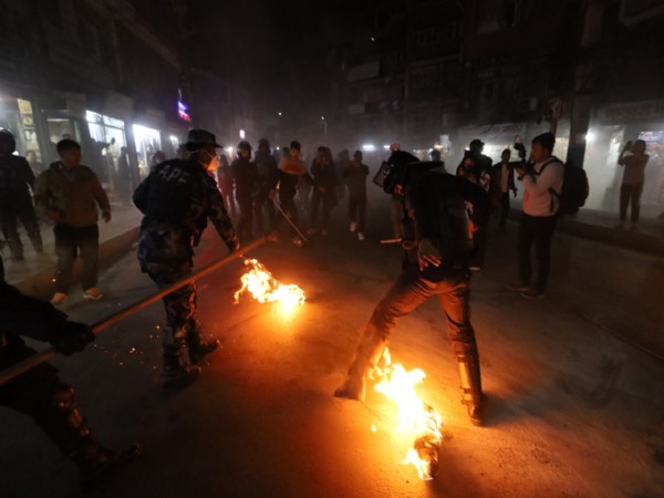 Protestors burn effigy of Nepal PM KP Sharma Oli (Photo/ANI)