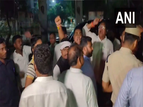 Congress workers protest in Bhubaneswar (Photo: ANI)