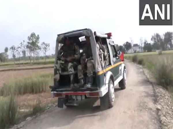 Search operation continues in J-K's Hiranagar for third consecutive day (Photo/ANI)