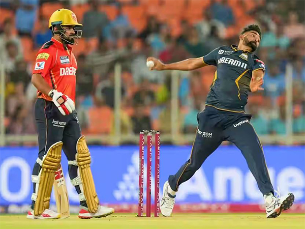 Mohammed Siraj in action (Photo; IPL/BCCI) 