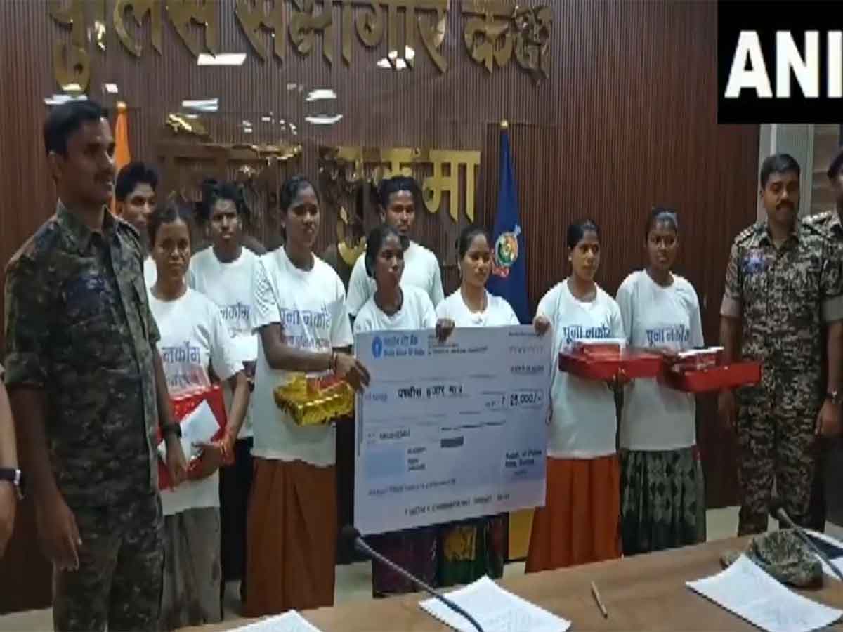 Nine Naxalites surrender in Sukma (Photo/ANI)