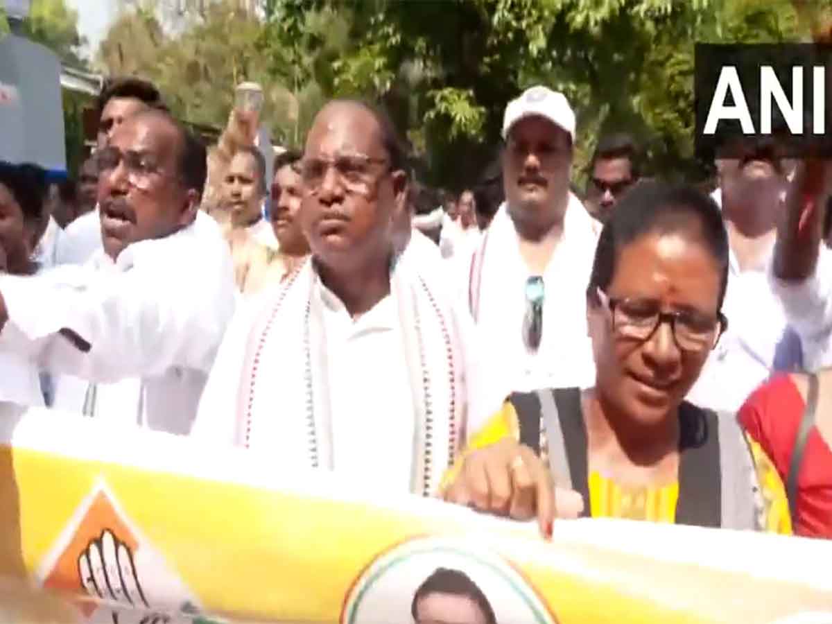  Congress stages protest on crime against women in Odisha (Photo/ANI)