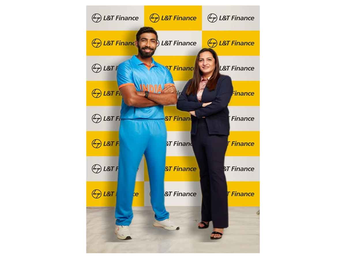 Kavita Jagtiani, Chief Marketing Officer, L&T Finance Ltd. with Jasprit Bumrah