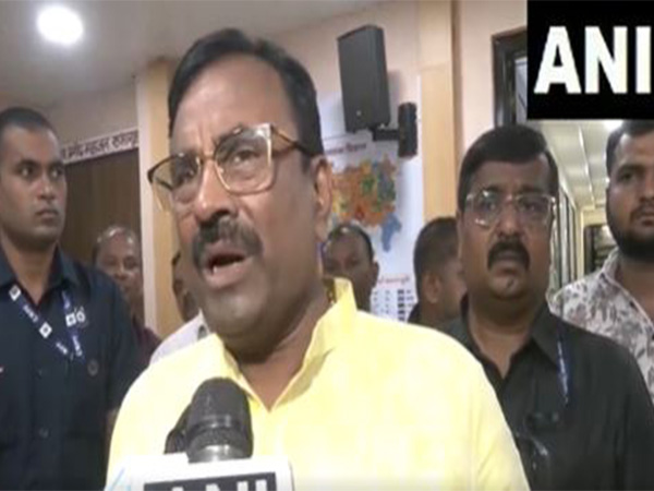 BJP leader Sudhir Mungantiwar (Photo/ANI)