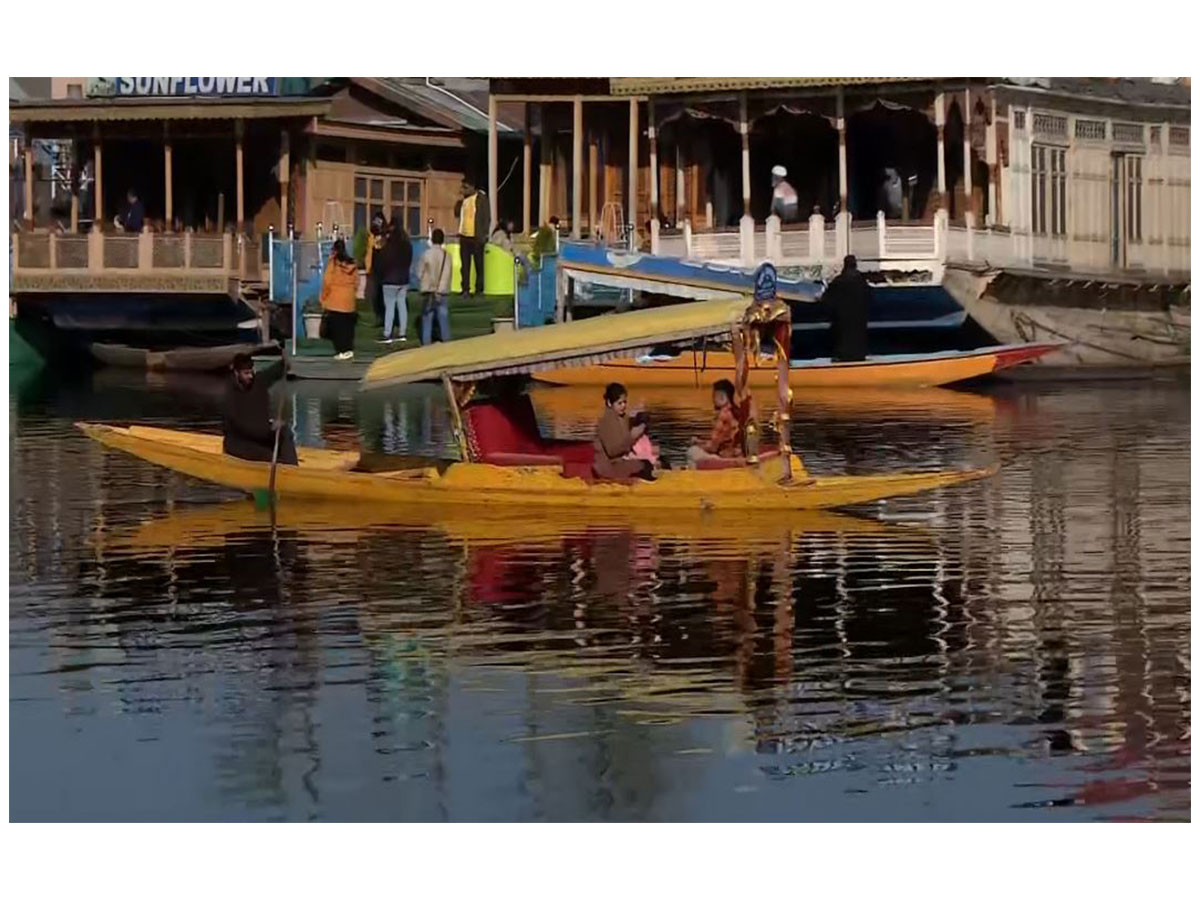 Tourists enjoy a Shikara ride (Photo/ANI)