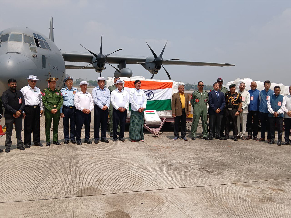 India hands over relief material to Myanmar (Image Credit: X/@MEAIndia)