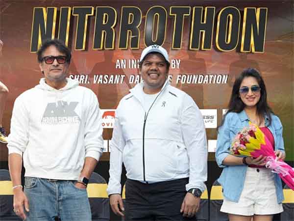 L-R: Actor Ajinkya Deo, Prabodh Davkhare, Actress Smita Gondkar
