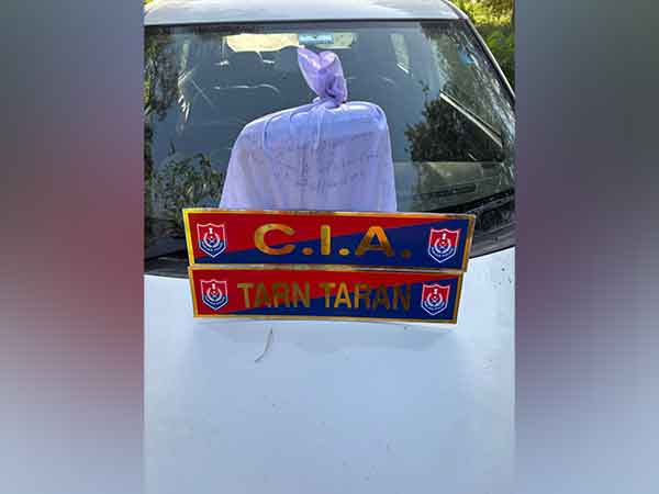 6 Kg of Heroin recovered in the cross border bust (Photo/X/@DGPPunjabPolice)