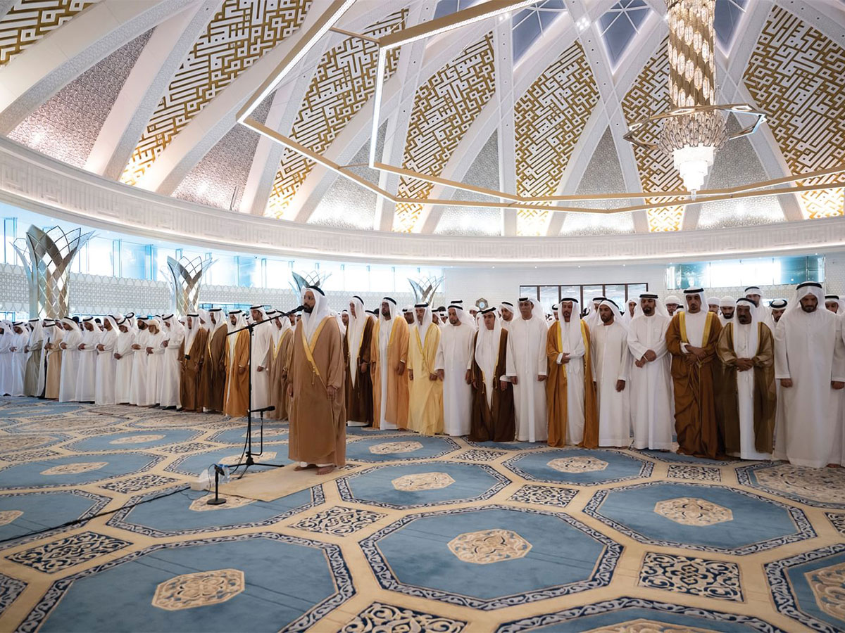 Hazza bin Zayed performs Eid Al-Fitr prayer, receives well-wishers (Image/WAM)