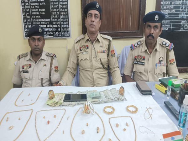 Tripura Police solve jewellery burglary case. (Photo/ANI)