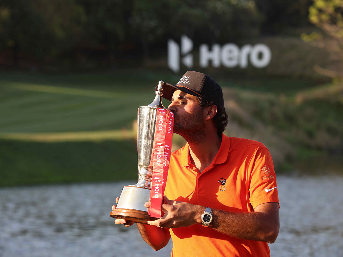Golfer Eugenio Chacarra with Indian Open 2025 trophy (Image: IGU/Indian Open)