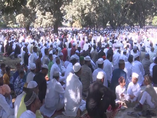 Morning prayers at Sambhal on Eid-Ul-Fitr (Photo/ANI)