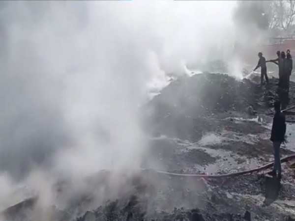 Glimpse of fire incident from Delhi's Zakhira (Photo: ANI)