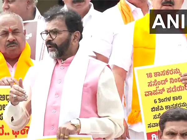 Karnataka Legislative Council Leader of Opposition, Chalavadi Narayanaswamy (Photo/ANI)