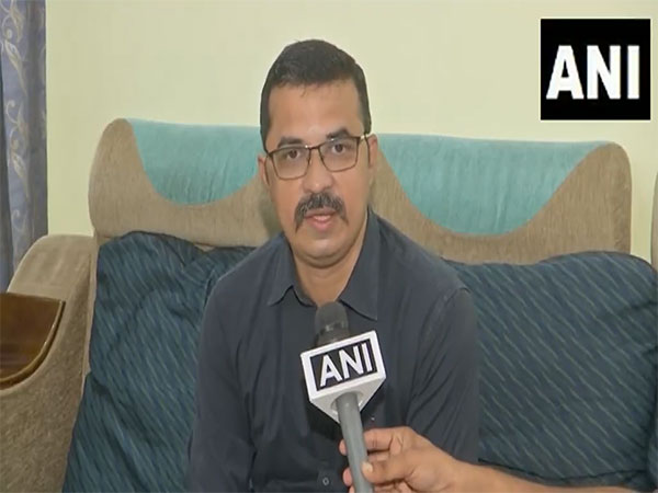 AIADMK spokesperson Kovai Sathyan (Photo/ANI)