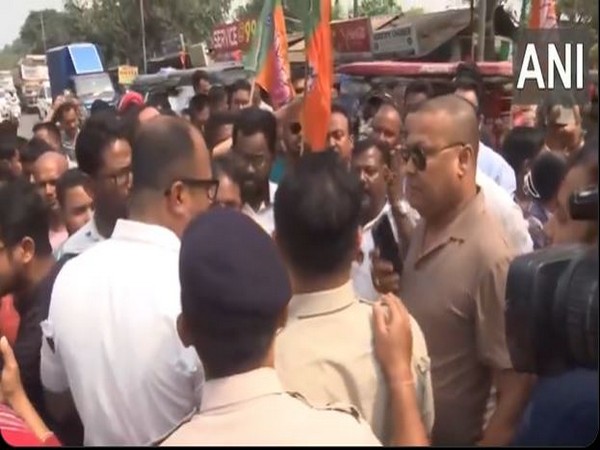 West Bengal: BJP workers stage protest outside in Siliguri over alleged murder of minor girl 
