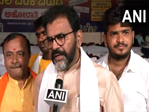  Leader of Opposition in Karnataka Legislative Council, Chalavadi Narayanaswamy  (Photo/ANI)