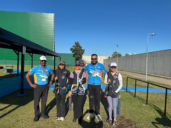  Krishna Kumar, Darshna Rathore, Ganemat Sekhon, Amrinder Singh Cheema, Raiza Dhillon at Tiro Federal Argentino de Buenos Aires shooting range (Image: NRAI media)