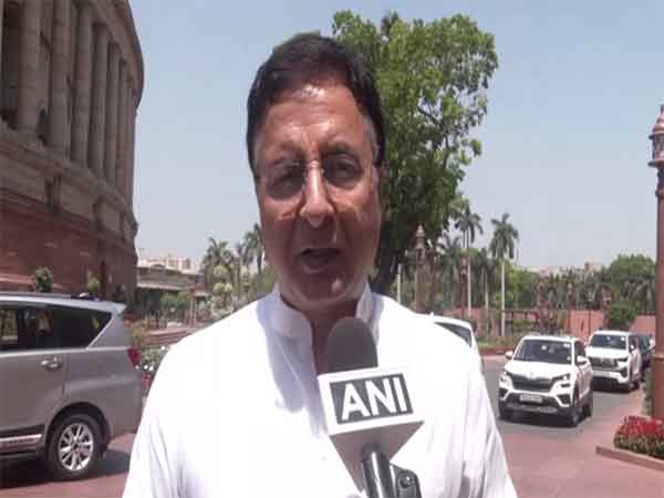  Congress leader Randeep Surjewala (Photo/ANI)