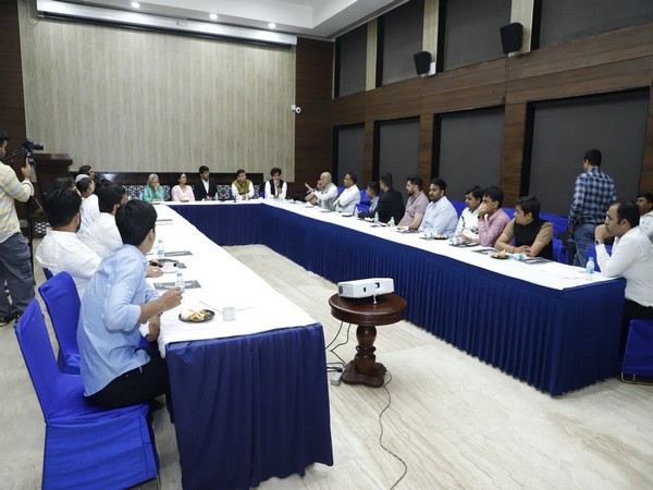 MPs at the Constitution Club of India