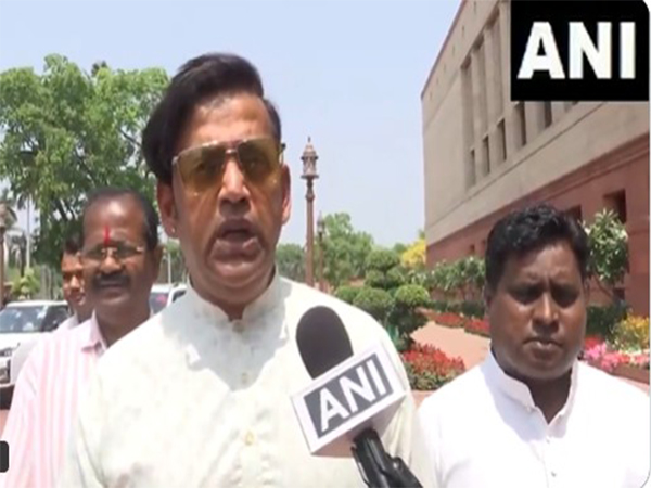 Ravi Kishan (Photo/ANI)