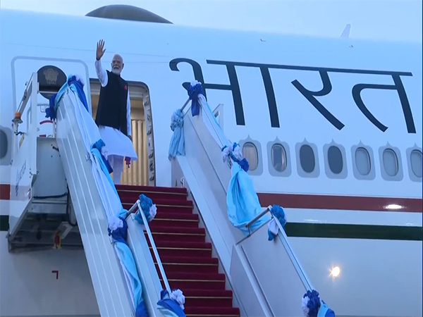 PM Narendra Modi emplanes for Sri Lanka from Thailand (Image Credit: DD News/ANI)