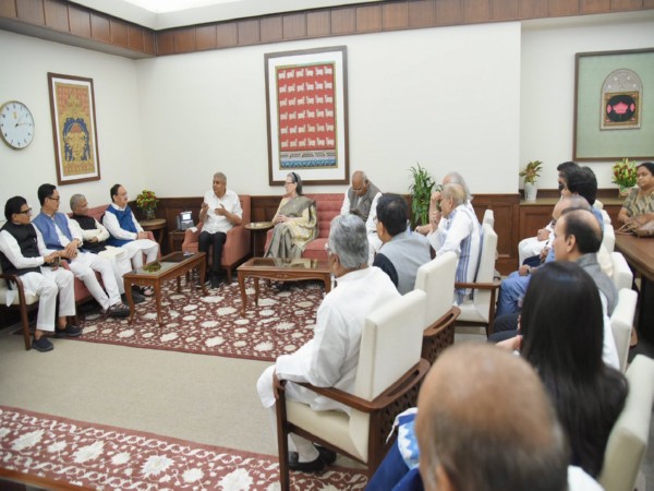Vice-President of India and Rajya Sabha Chairman, Jagdeep Dhankhar with all MPs (Photo/X/@VPIndia)