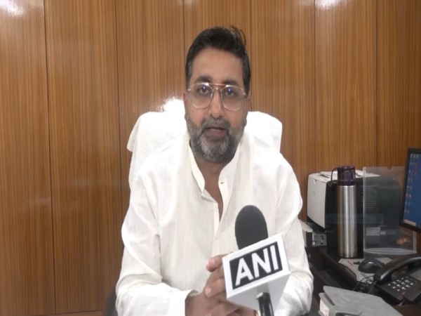  Uttar Pradesh minister of state for minority welfare, Muslim waqf and Haj Danish Azad Ansari  (Photo/ANI)