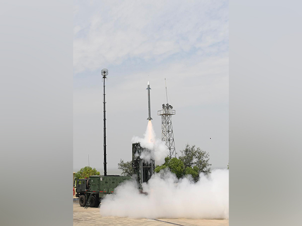 DRDO successfully flight tests Army version of medium range surface to air missile (Photo: DRDO)