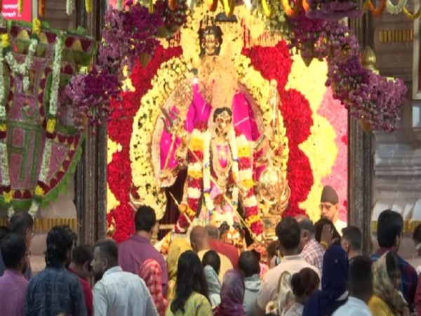 Morning Aarti performed at Shri Aadya Katyayani Shaktipith (Photo/ANI)