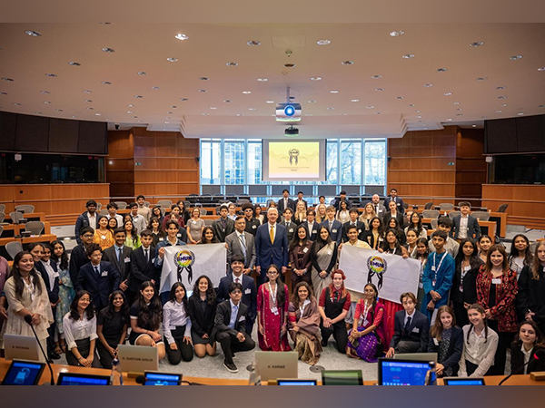 A group picture - with the Speakers including the Former Prime Minister of Latvia - H.E. Krisjanis Karins (Centre) amongst others