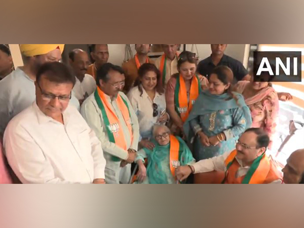 JP Nadda met party leader on BJP foundation day (Photo/ANI)