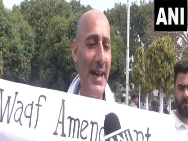 Congress MLA Irfan Hafeez Lone (Photo/ANI)