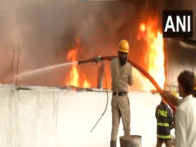 Massive fire breaks out in Karnataka's Kalaburagi (Photo: ANI)