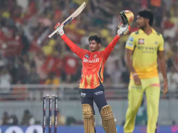 Priyansh Arya celebrating his hundred (Photo: IPL)