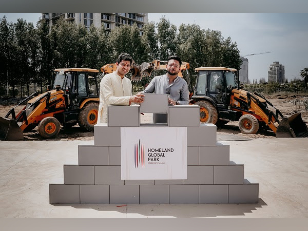 Mrinaal Mittal (Left), Abhay Jindal (Right)